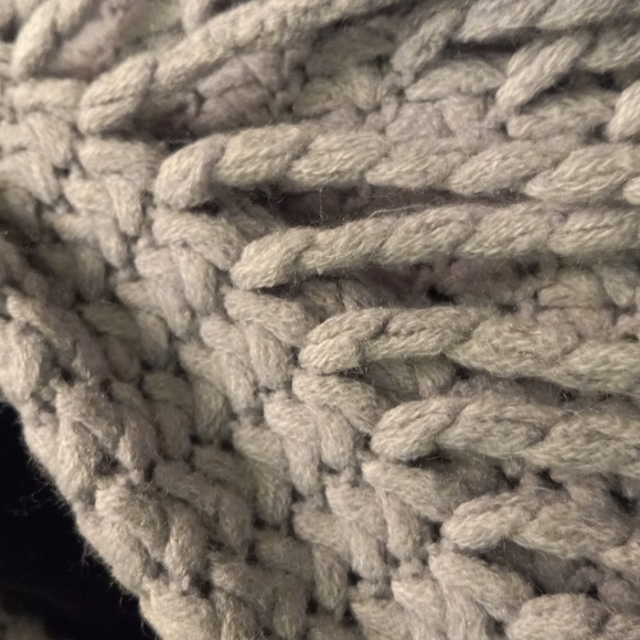 Scarf - Picture 3 of 6